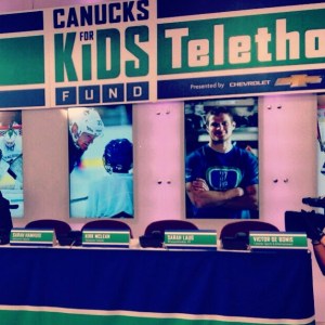 Look at that...my very own SPOT on the panel! Right between #Captain Kirk & Victor De Bonis!